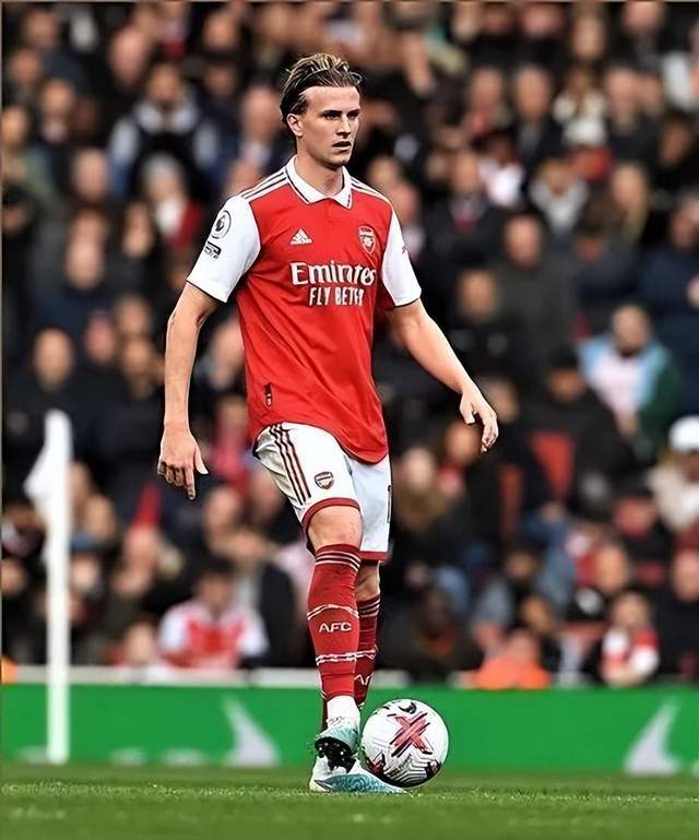 九游体育手机登录Uzi新星关键助攻表现惊艳赛前AC米兰备战CBA常规赛，阿森纳围绕德甲防线松动看傻球迷的简单介绍